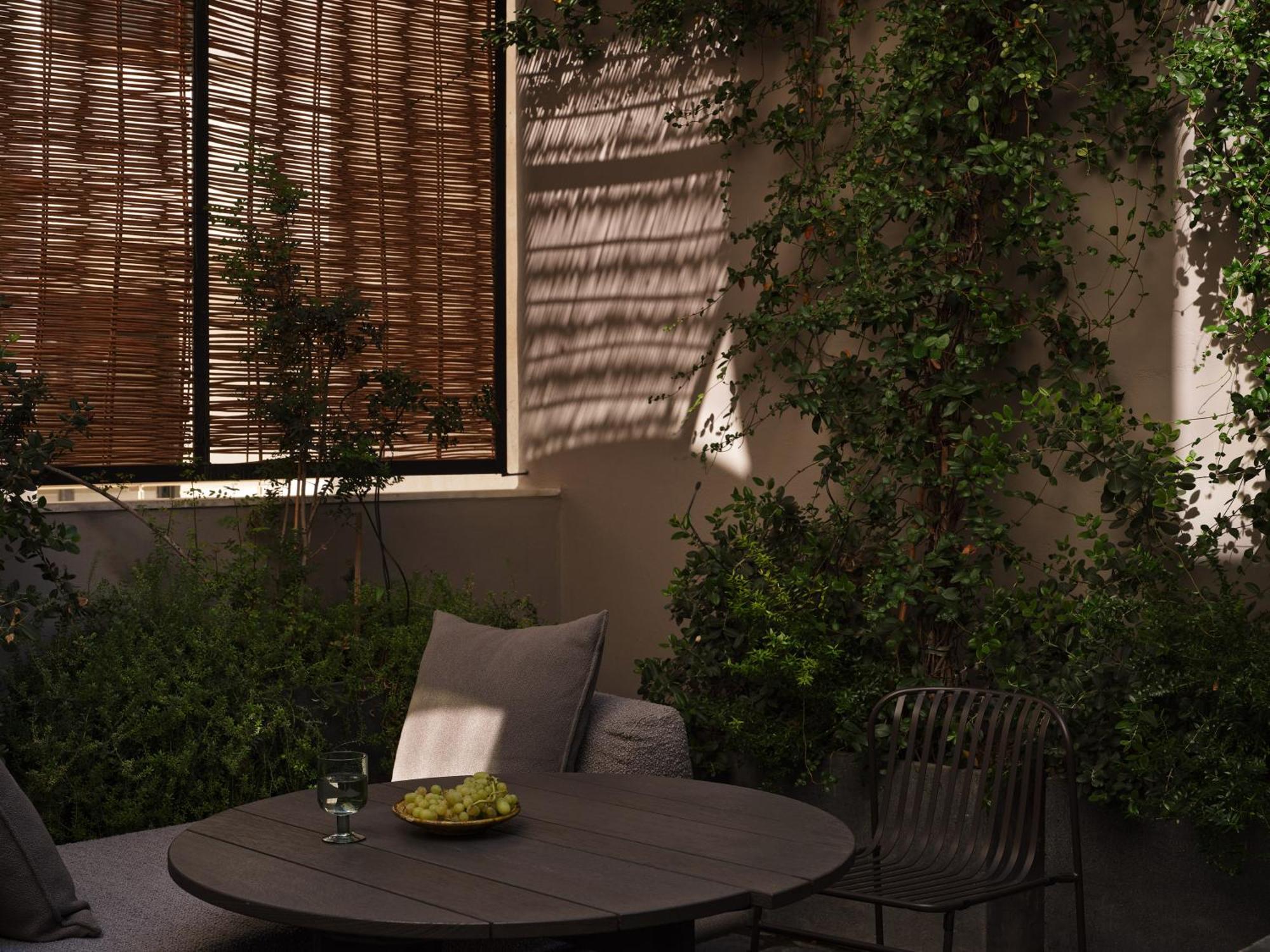 Monastik Living In Athina Ξενοδοχείο Αθήνα Εξωτερικό φωτογραφία